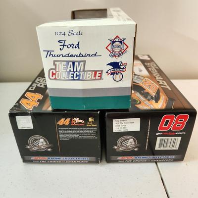 lot of 3 Die Cast Cars Tony Stewart 2008 #20 Home Depot David Reutimann #44 UPS Kentucky Derby Baltimore Orioles Car 2001