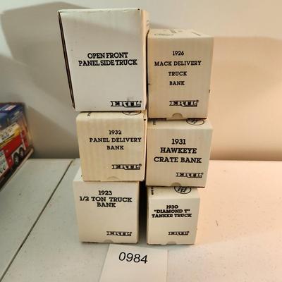 6 Vintage Ertl Die Cast Trucks banks Mack Hawkeye Yankee Panel Diamond 1 Tanker