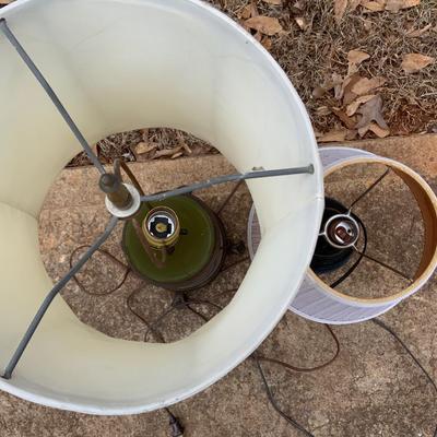 Lot of 2 older lamps