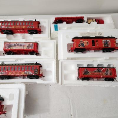 Bachmann Hawthorne Village Fire Fighter HO Train Set