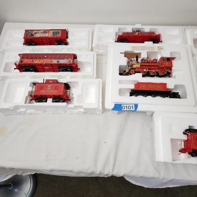 Bachmann Hawthorne Village Fire Fighter HO Train Set