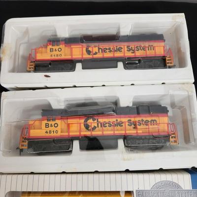 HO Scale B&O Chessie Systems Locomotives 4180, Car ,Caboose 1872