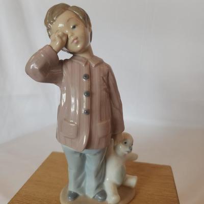 Lladro Nao #1139 Sleepyhead