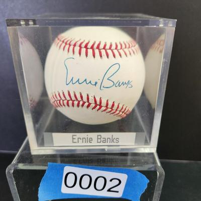 Ernie Banks OMLB Signed Autographed Baseball In Collectors Case
