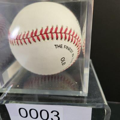Tom Seaver Signed Baseball in Collectors Case
