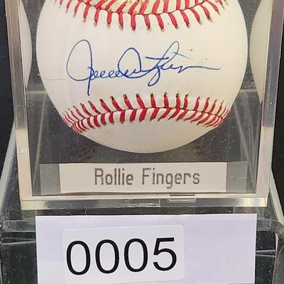 Rollie Fingers Signed Baseball in Collectors Case
