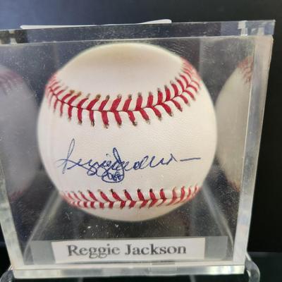 Reggie Jackson Signed Baseball in Collectors Case