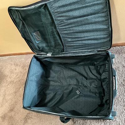 Atlantic Large Suitcase