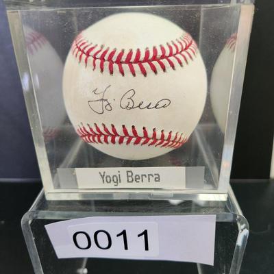 Yogi Berra Signed baseball New York Yankee