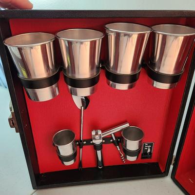 Mid Century The Portable Pub by Londonaire w Key & Bar Guide