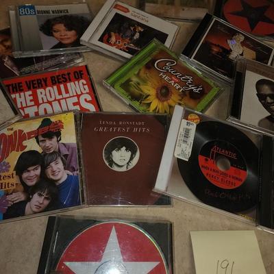 Lot of 20 CDs.