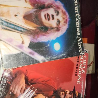 Record lot of 10 records.