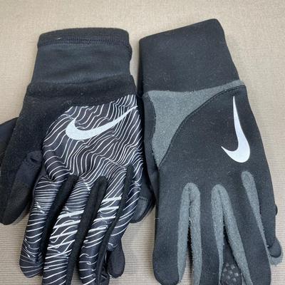 2 pair Nike running gloves
