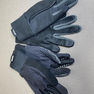 2 pair Nike running gloves