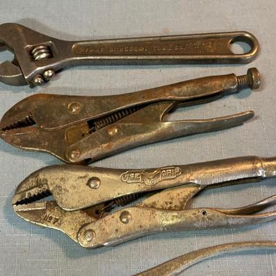 Vise Gripe, Crescent and More
