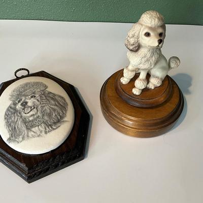 Musical Poodle and decor.
