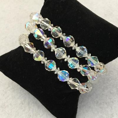 Beautiful vintage, Aurora Borealis, crystal statement bracelet