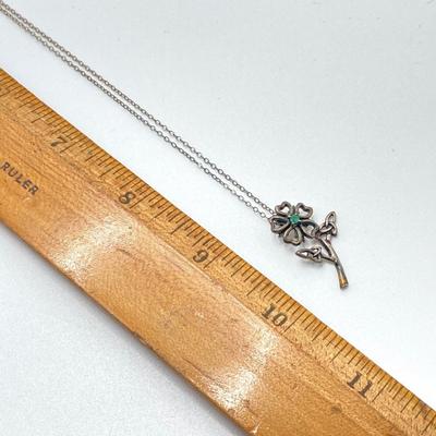 LOT 234: The Franklin Mint Signed Sterling Silver Flower Pendant Necklace in Original Box