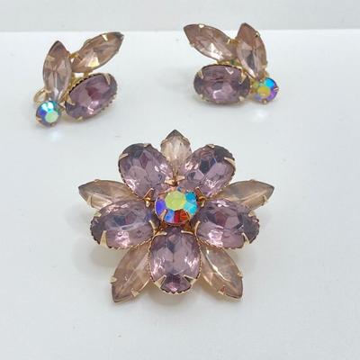 LOT 236: Vintage Brooch / Earrings (Screwback & Clip-on) Sets - Lisner and More