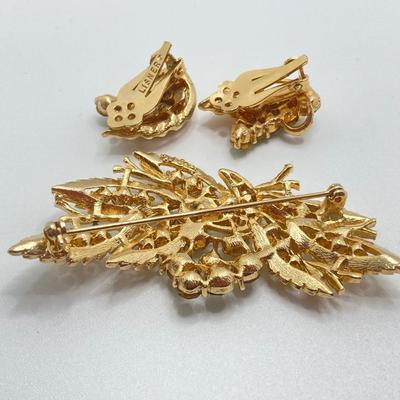 LOT 236: Vintage Brooch / Earrings (Screwback & Clip-on) Sets - Lisner and More