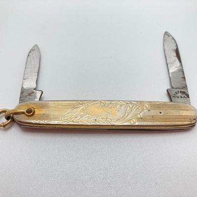 LOT 240: Vintage Key Wound Pocket Watch (Warranted Aluminum 182) and Sheffield Pen Knife Combination