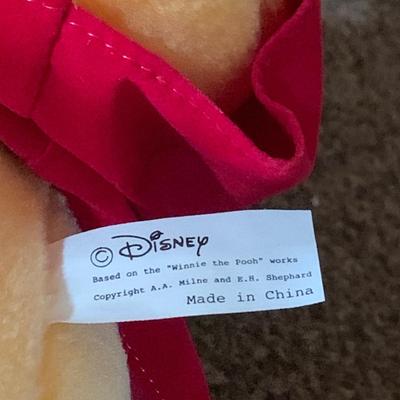 LOT247: Disney's Winnie The Pooh Telco Motion-ette Animated Holiday Figure