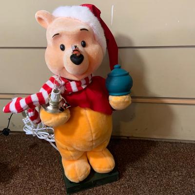 LOT247: Disney's Winnie The Pooh Telco Motion-ette Animated Holiday Figure