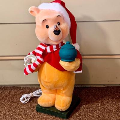 LOT247: Disney's Winnie The Pooh Telco Motion-ette Animated Holiday Figure