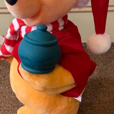 LOT247: Disney's Winnie The Pooh Telco Motion-ette Animated Holiday Figure