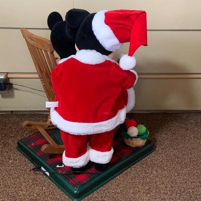 LOT 250: Disney's Mickey Claus and Minnie Rocking and Knitting Telco Motionette Animated Holdiay Figures