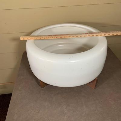 LOT 258: MCM Architectural Pottery Large Cream Colored Planter with Wood Base
