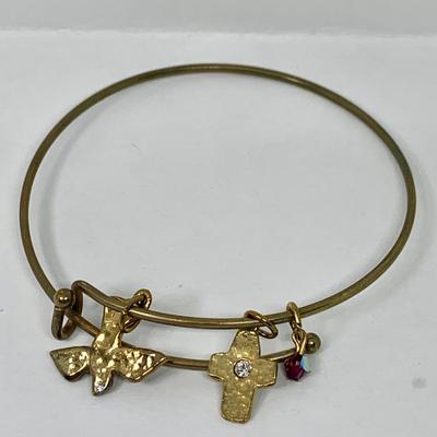 LOT 262: Collection of Goldtone Necklaces and Bracelets