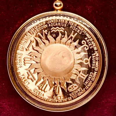 LOT 263: Pisces Collection -Bronze Medallion w/Card by Metal Sculptor Gilroy Robert, Franklin Mints Bronze Zodiac Coin Pendant Necklace,...
