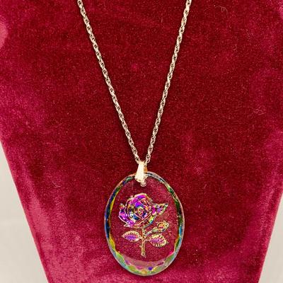 LOT 263: Pisces Collection -Bronze Medallion w/Card by Metal Sculptor Gilroy Robert, Franklin Mints Bronze Zodiac Coin Pendant Necklace,...