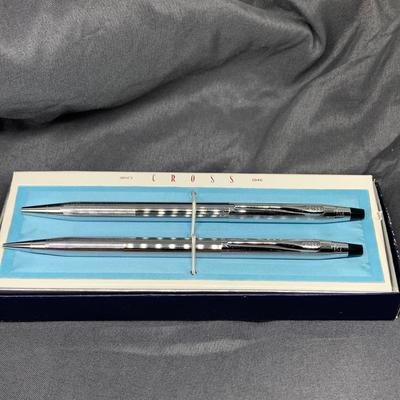 LOT 265:Sterling Silver Money Clip Photo Jewelry by Anson, Sara Conventry Cufflinks, Tie Pin w/ Swarovski Crystals, Cross Pen Set Adre...