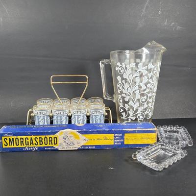 LOT 271: Vintage 1960s Jeanette Blue Corinthian Shot Glasses with Brass Caddy, "HOME SMORGASBORD KNIFE", Vintage Imperial Glass...
