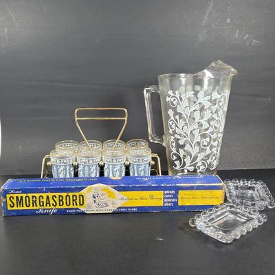 LOT 271: Vintage 1960s Jeanette Blue Corinthian Shot Glasses with Brass Caddy, "HOME SMORGASBORD KNIFE", Vintage Imperial Glass...