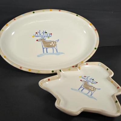 LOT 272: LED Tree Set (Untested), Set OF 2 Acrylic Stars, LONGABERGER Sleigh, 4 Placemats & Tablerunner (Measurements in Photos), 2...