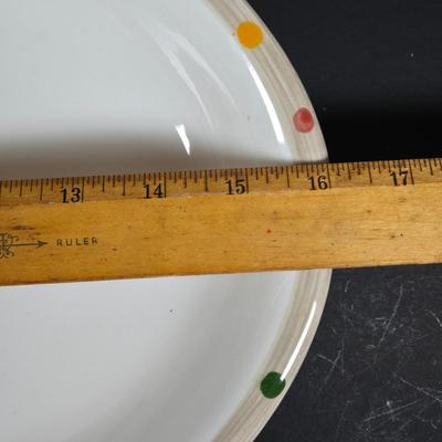 LOT 272: LED Tree Set (Untested), Set OF 2 Acrylic Stars, LONGABERGER Sleigh, 4 Placemats & Tablerunner (Measurements in Photos), 2...