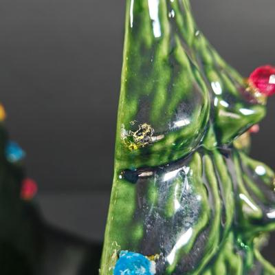 LOT 272: LED Tree Set (Untested), Set OF 2 Acrylic Stars, LONGABERGER Sleigh, 4 Placemats & Tablerunner (Measurements in Photos), 2...