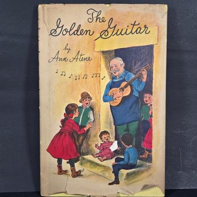 LOT 273: Seth Thomas Metronome, a Collection of all things Irish & More