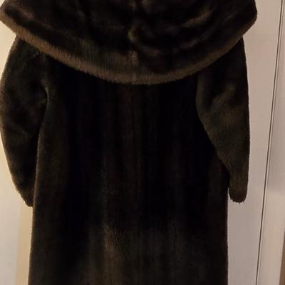 LOT 277: Regina Glenara by Glenoit Faux Fur Coat ; Size Unknown