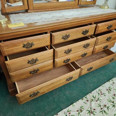 Solid Wood Lowboy Dresser w Mirror American Signature 8 drawers 69x18x32