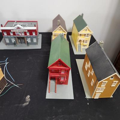 Large Lot Of Plastic Train Garden Buildings Village Town