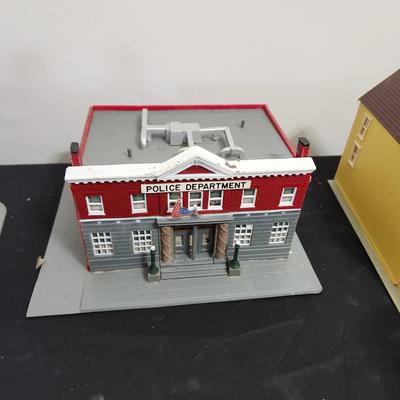 Large Lot Of Plastic Train Garden Buildings Village Town