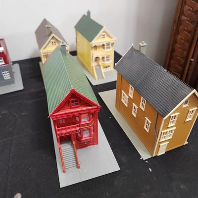 Large Lot Of Plastic Train Garden Buildings Village Town
