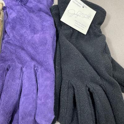 4 Pair Women’s Gloves New! Leather
