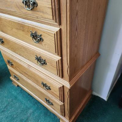 Highboy 2 over 4 Drawers Dresser Chest American Signature