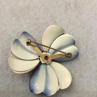 Retro red, white and blue patriotic enamel pansy flower brooch