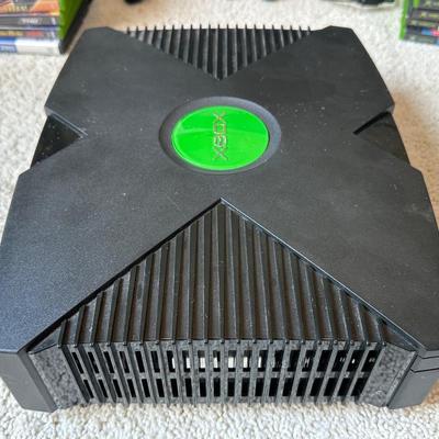 Xbox with Games & Remote